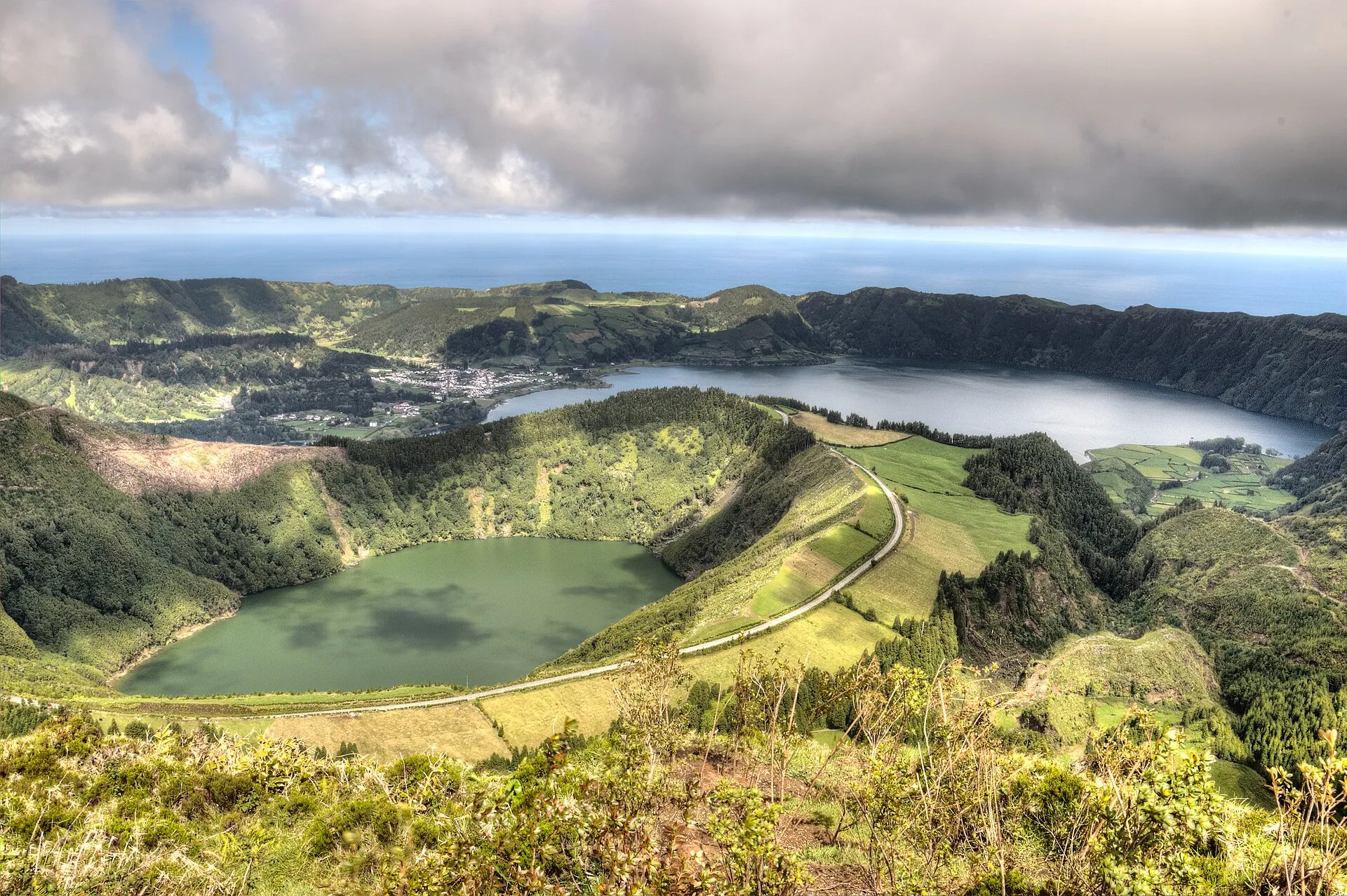 Lagoas das Sete Cidades, na ilha de São Miguel, Açores