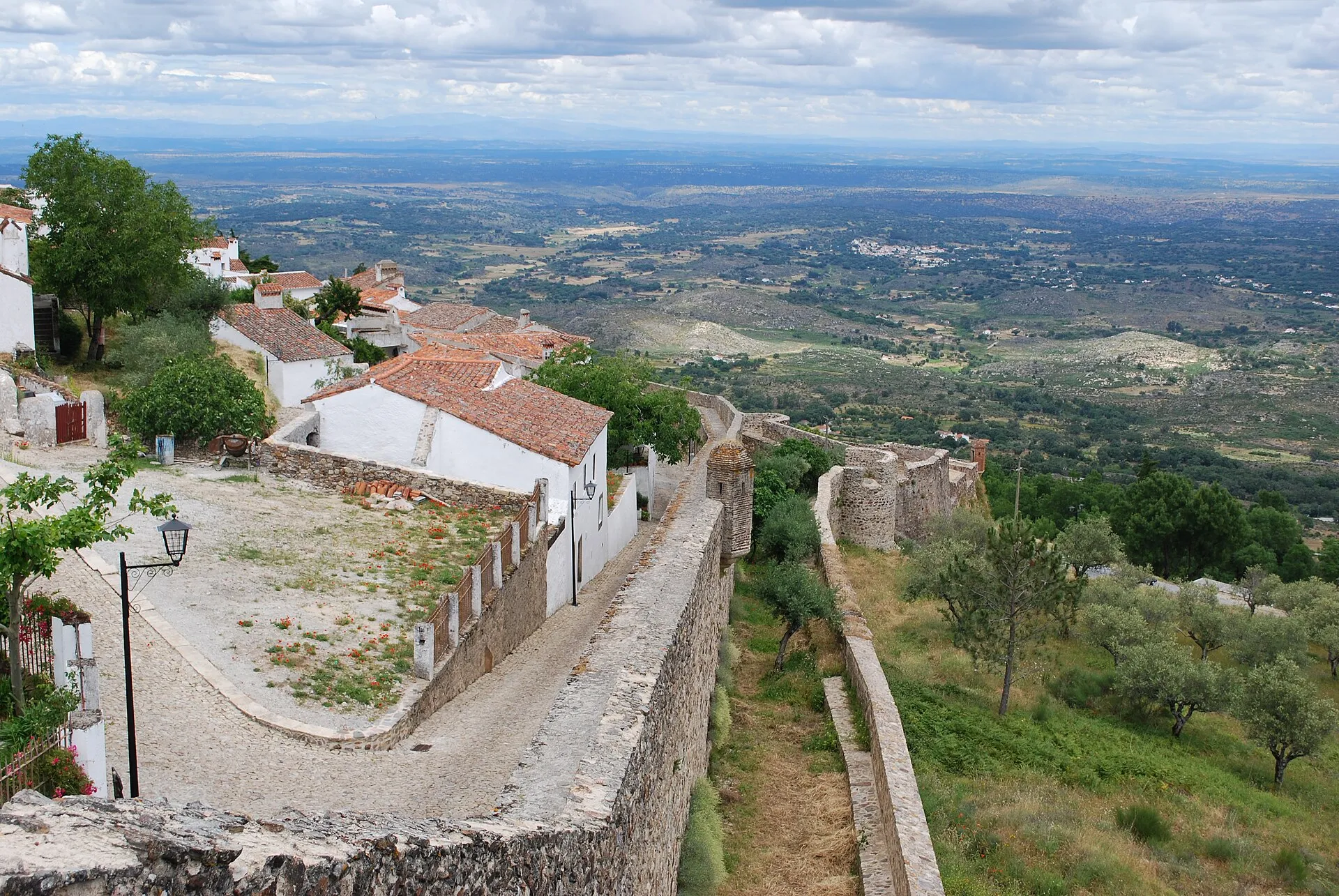 Vila medieval de Marvão dentro das muralhas